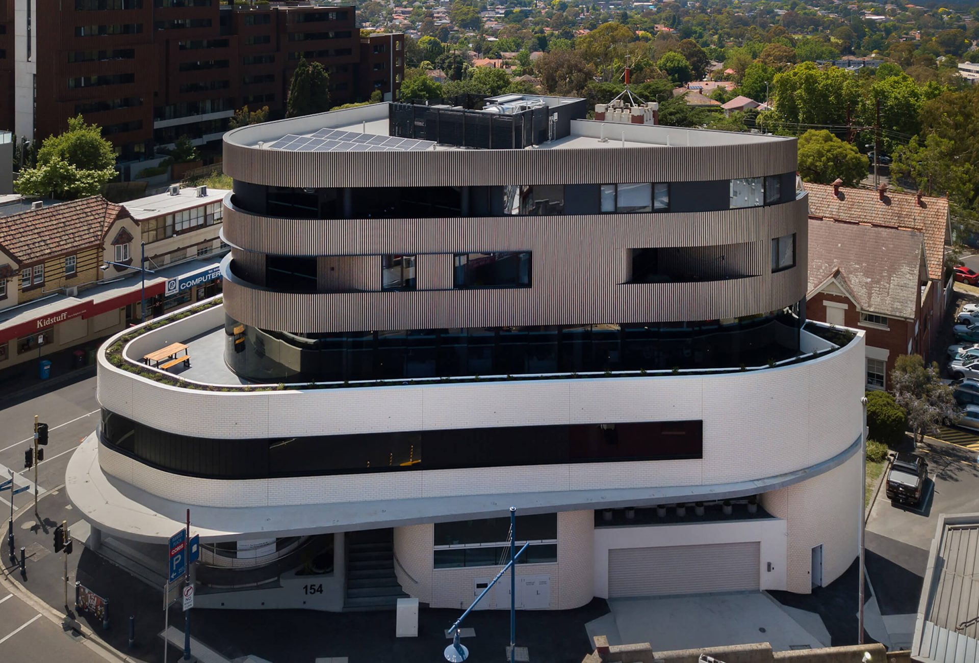 Ivanhoe Apartments Sculptform